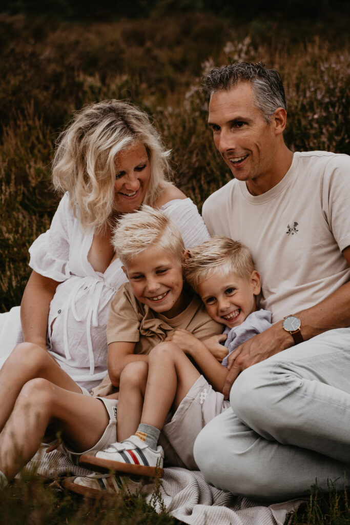 Zwangerschapsjurk uit de client closet tijdens een zwangerschapsshoot